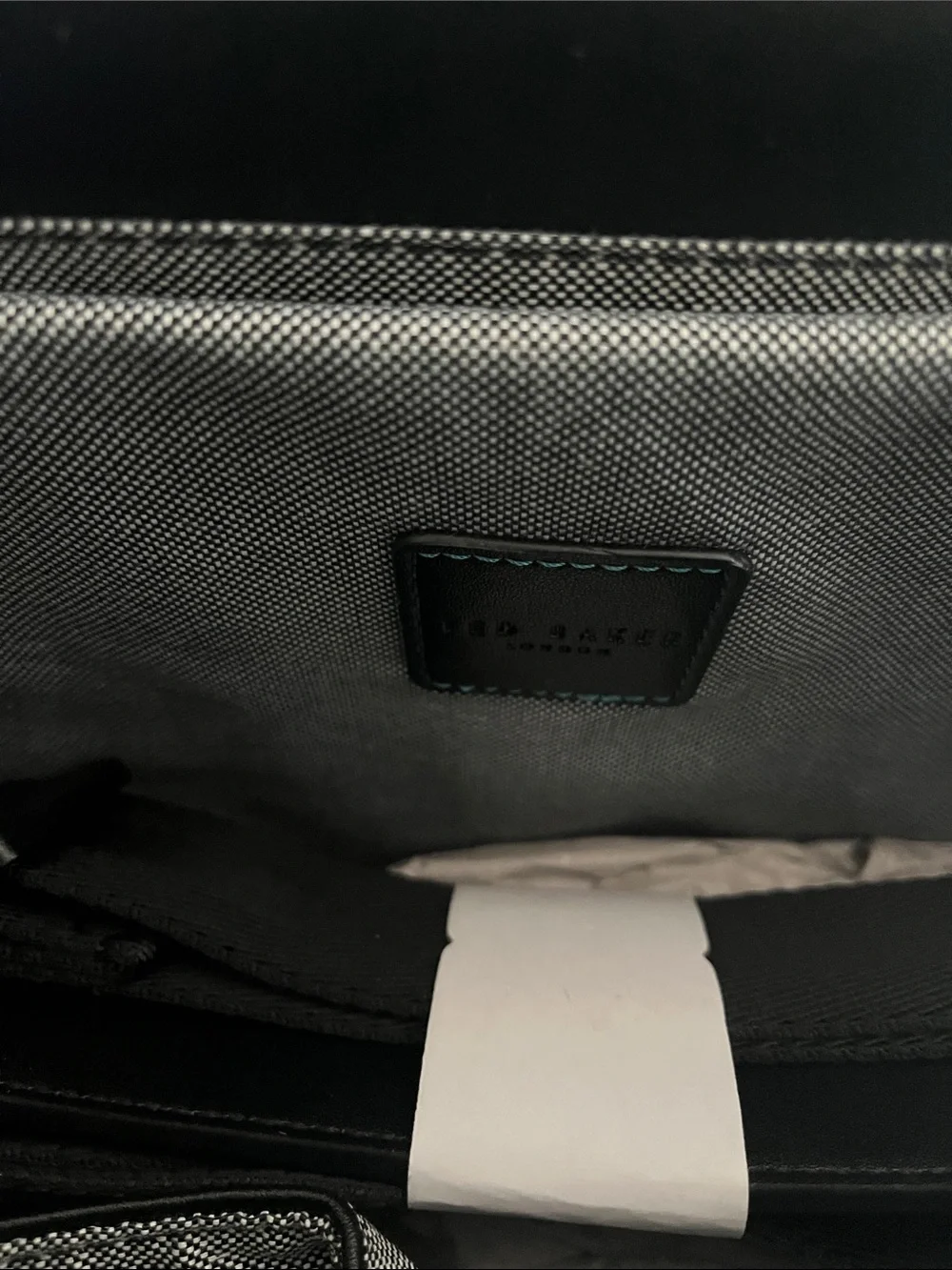 Ted Baker Irvine Pebbled Magnetic Snap Messenger Bag - Picture 11 of 14